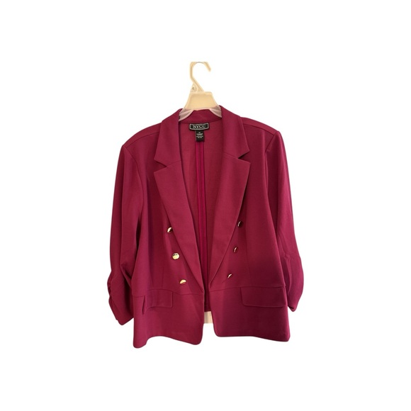 Elegant Double-Breasted Blazer in Deep Pink - Picture 2 of 2